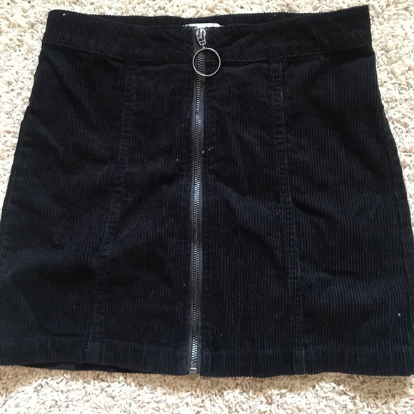 Forever 21 Dresses & Skirts - Black Forever 21 Corduroy Skirt